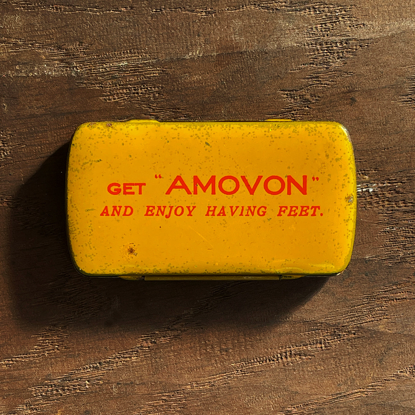 A vintage Amovon Toe Caps Tin from the 1930s with a great graphic to the front. Hinged lid and original contents. - SHOP NOW - www.intovintage.co.uk