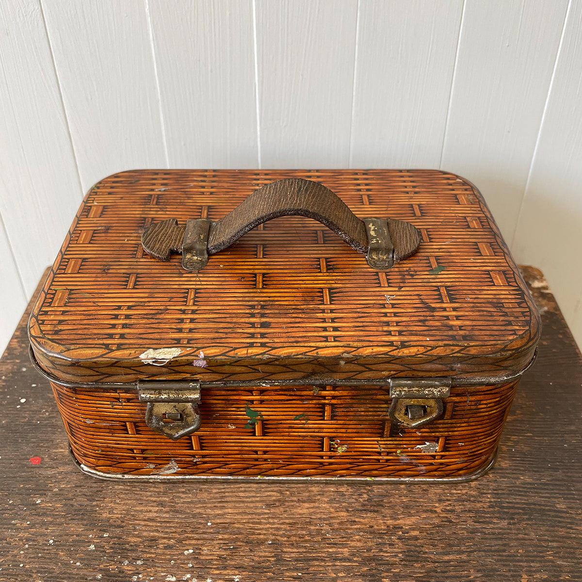 Vintage Bassett Whicker Basket Tin IntoVintage.co.uk Intovintage.co.uk