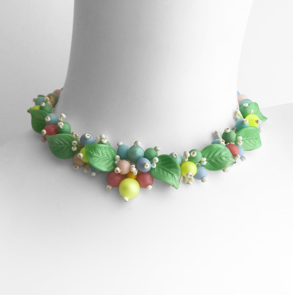 Stunning Vintage 50's Choker. Find this and other Vintage jewellery for sale at Intovintage.co.uk. Into Vintage