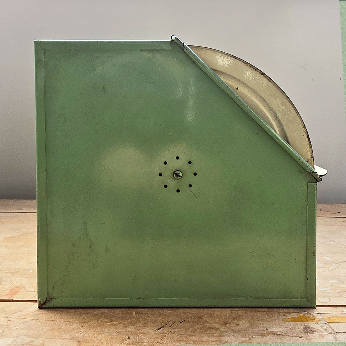A Vintage Green Arrow bread bin in a fab duck egg green and cream combo, and still having its 'BREAD' and 'Green Arrow' water slide stickers to the front. A great looking item for the vintage kitchen - SHOP NOW - www.intovintage.co.uk