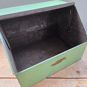 A Vintage Green Arrow bread bin in a fab duck egg green and cream combo, and still having its 'BREAD' and 'Green Arrow' water slide stickers to the front. A great looking item for the vintage kitchen - SHOP NOW - www.intovintage.co.uk