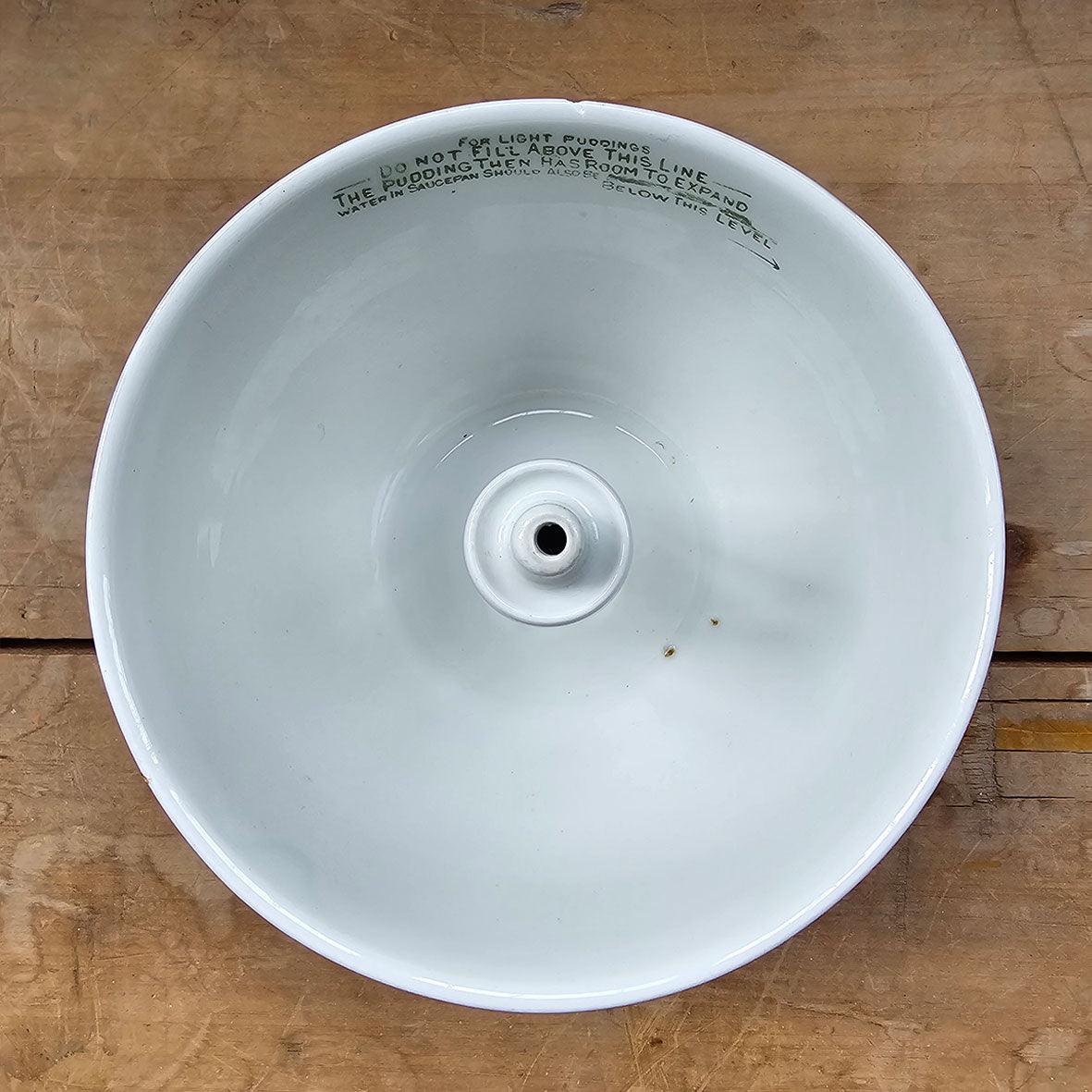 An Antique Grimwade's patented quick cooker pudding bowl with lid, circa 1911, made in England from stoneware pottery. It has a capacity of 2 1/2 pints, 7 inch size with directions printed on bowl and lid, you just need string to tie it up before cooking! SHOP NOW - www.intovintage.co.uk