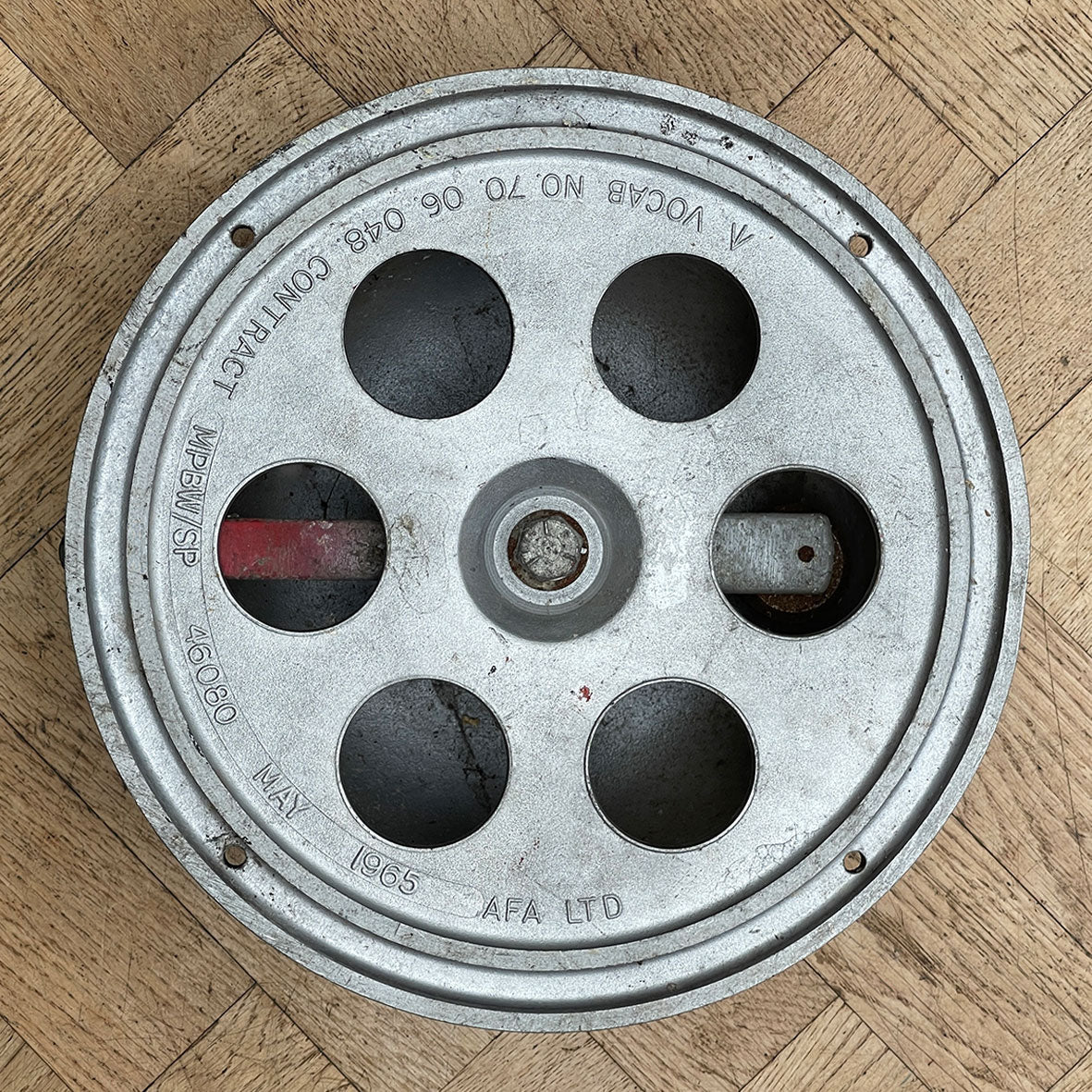 Vintage Hand-Cranked Fire Alarm. Makes a HUGE sound and looks good on the wall too! Great for waking up teenagers or gathering the family for dinner! SHOP NOW - www.intovintage.co.uk