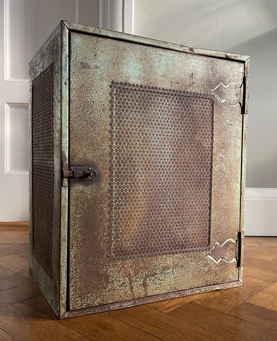 A Vintage Food Safe with the most fantastic aged patina. Constructed from metal with a pierced front and sides to allow for the free flow of air to keep the food inside fresh. It has a metal latch, metal door hinges and an inner glass shelf - SHOP NOW - www.intovintage.co.uk