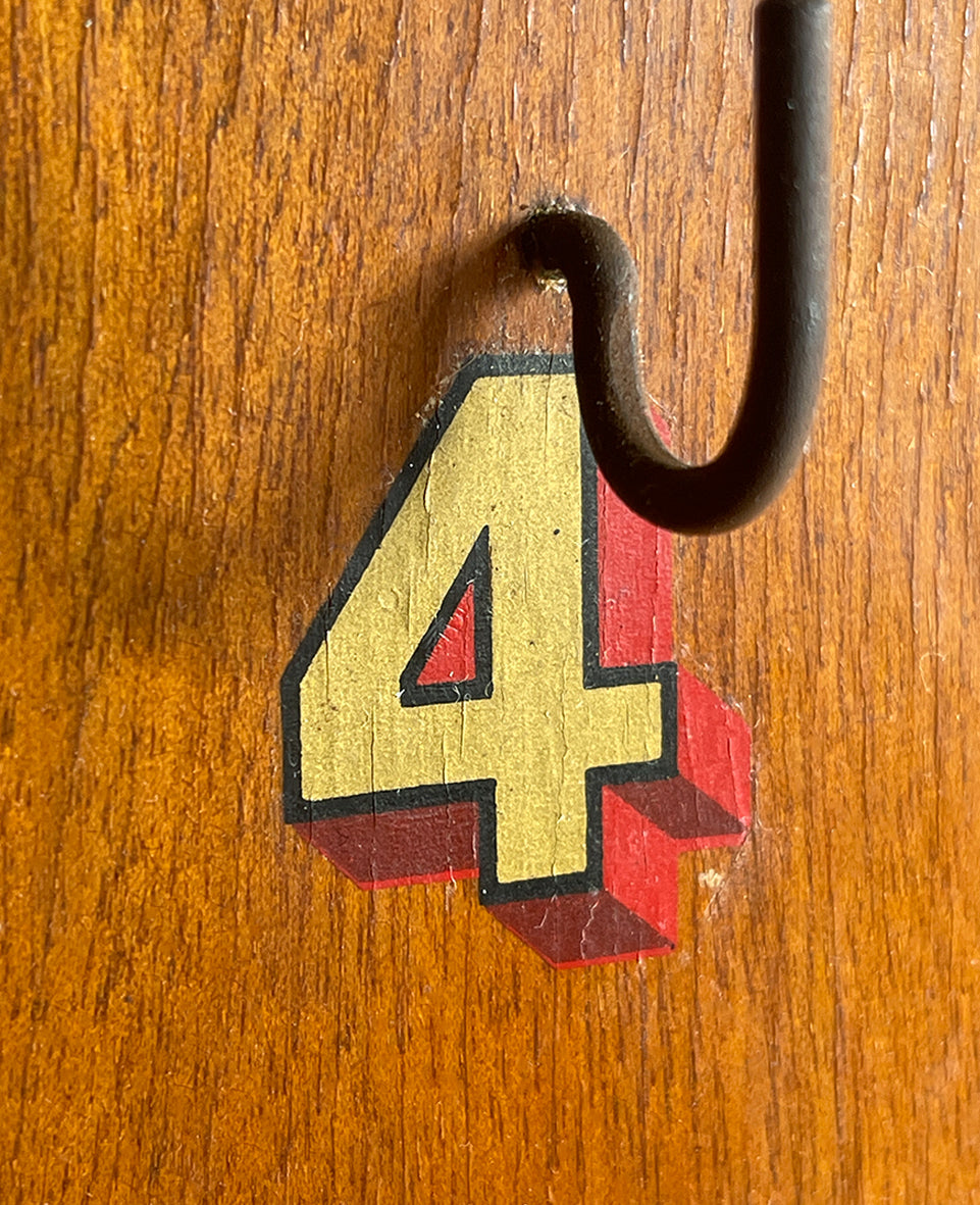 You'll get hours of fun with this Vintage Bar Hoopla Game. Stylish water slide numbers on a varnished shield backboard. Comes with six hard rubber hoops. Would also be great for your house keys!  SHOP NOW - www.intovintage.co.uk