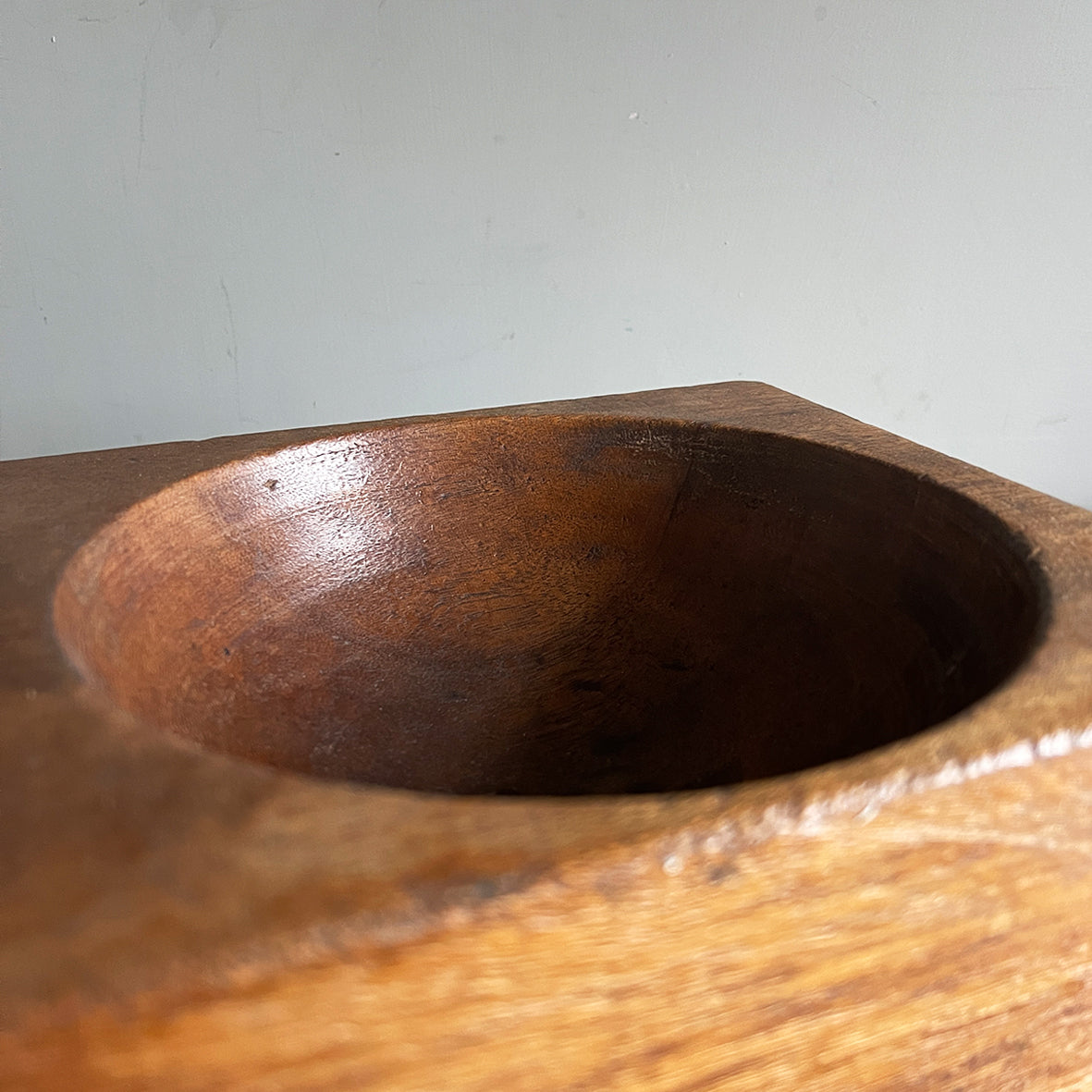 A 1930s Antique Money. Made of solid Mahogany, it has 2 deep bored bowls where money would have been kept. These trays were made to be used by shop keeps and market traders in the late 19th and early 20th century - SHOP NOW - www.intovintage.co.uk
