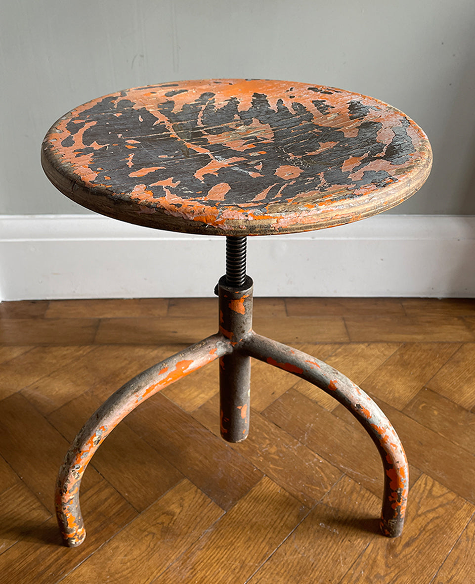 スツール Vintage Stool A Vintage Adjustable Vintage Work Stool - IntoVintage.co.uk