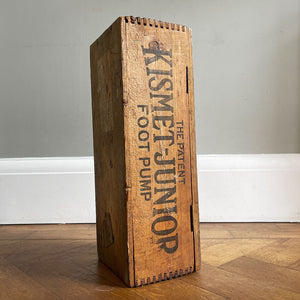 A clean example of a Kismet Junior Foot Pump Box. Great typography to the sides. - SHOP NOW - www.intovintage.co.uk