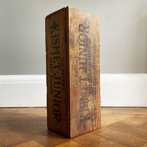 A clean example of a Kismet Junior Foot Pump Box. Great typography to the sides. - SHOP NOW - www.intovintage.co.uk