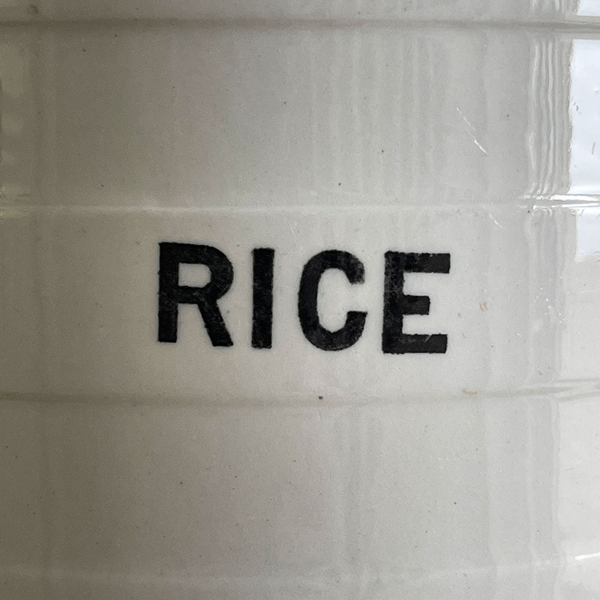 A large vintage white ironstone banded rice jar with lid. Marked '4' to the base. - SHOP NOW - www.intovintage.co.uk