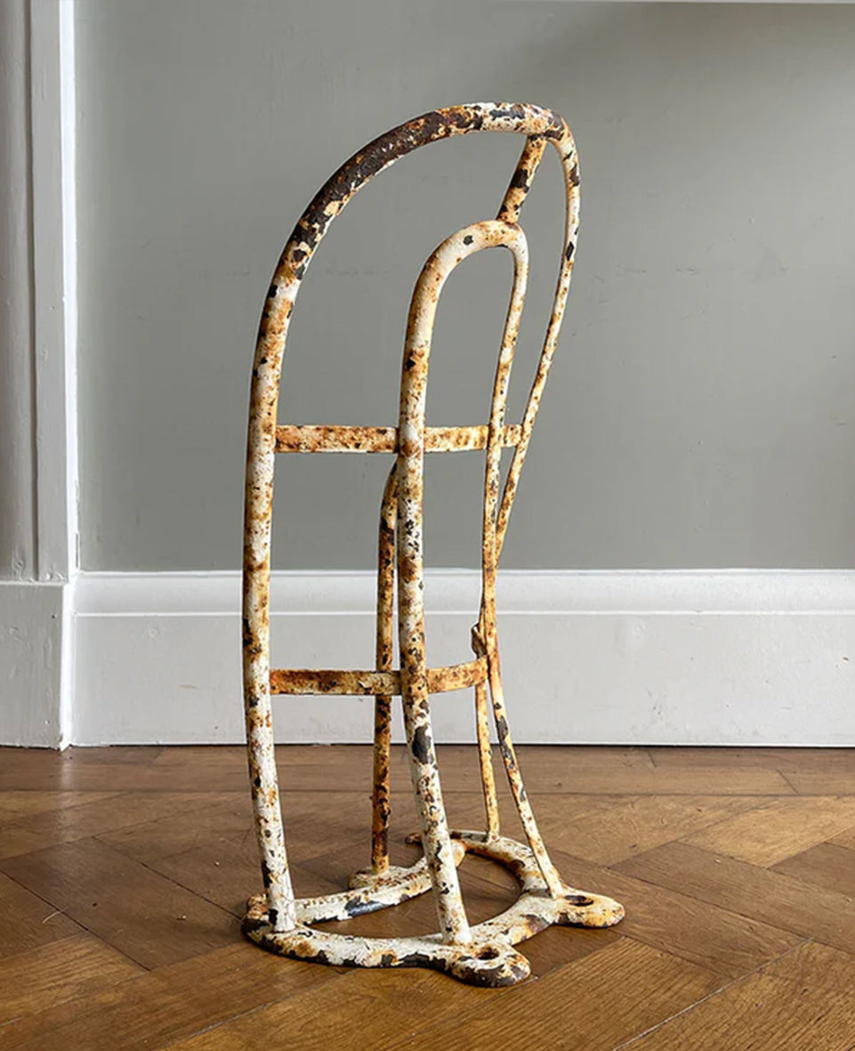 An Iron Saddle Rack by Cottam & Co of South London. Great chippy paint to the surface. Marked 'COTTAM & CO STH LONDON'. - SHOP NOW - www.intovontage.co.uk