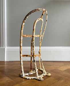 An Iron Saddle Rack by Cottam & Co of South London. Great chippy paint to the surface. Marked 'COTTAM & CO STH LONDON'. - SHOP NOW - www.intovontage.co.uk