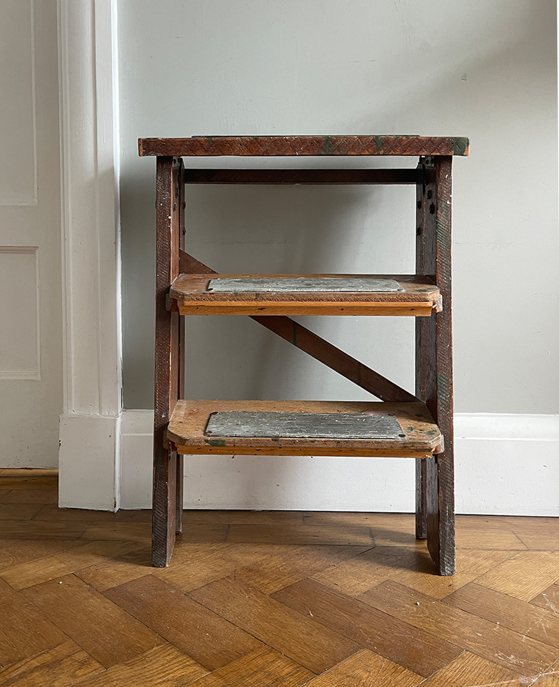 A great set of Vintage workshop Step Ladders with loads of wear and original splodges of paint! Very slim when folded so great for storage. - SHOP NOW - www.intovintage.co.uk