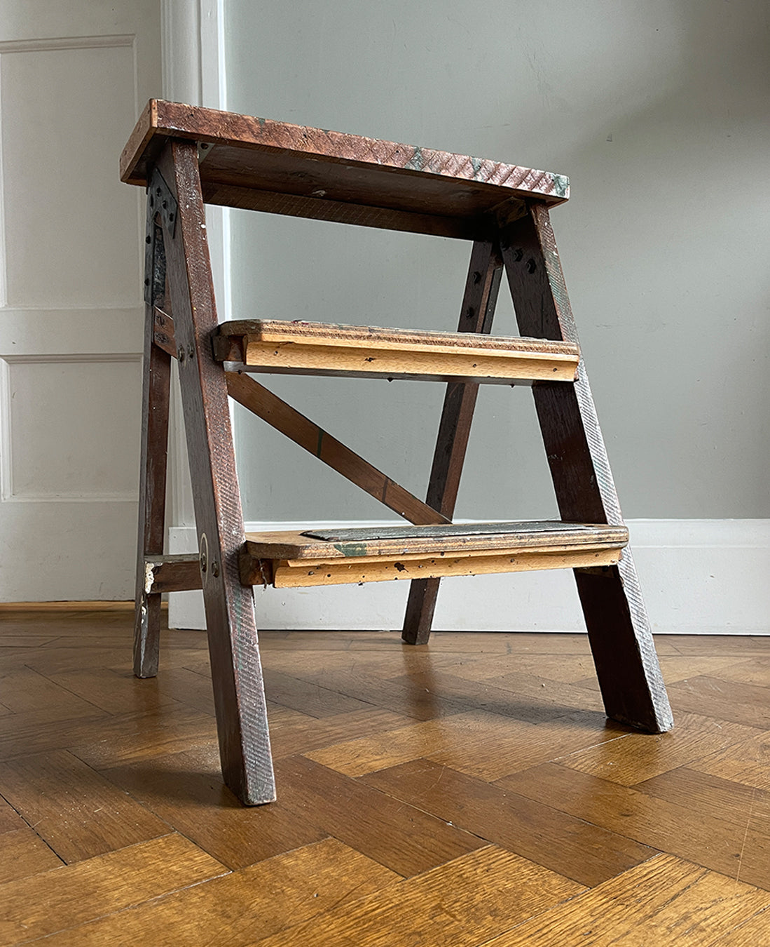 A great set of Vintage workshop Step Ladders with loads of wear and original splodges of paint! Very slim when folded so great for storage. - SHOP NOW - www.intovintage.co.uk