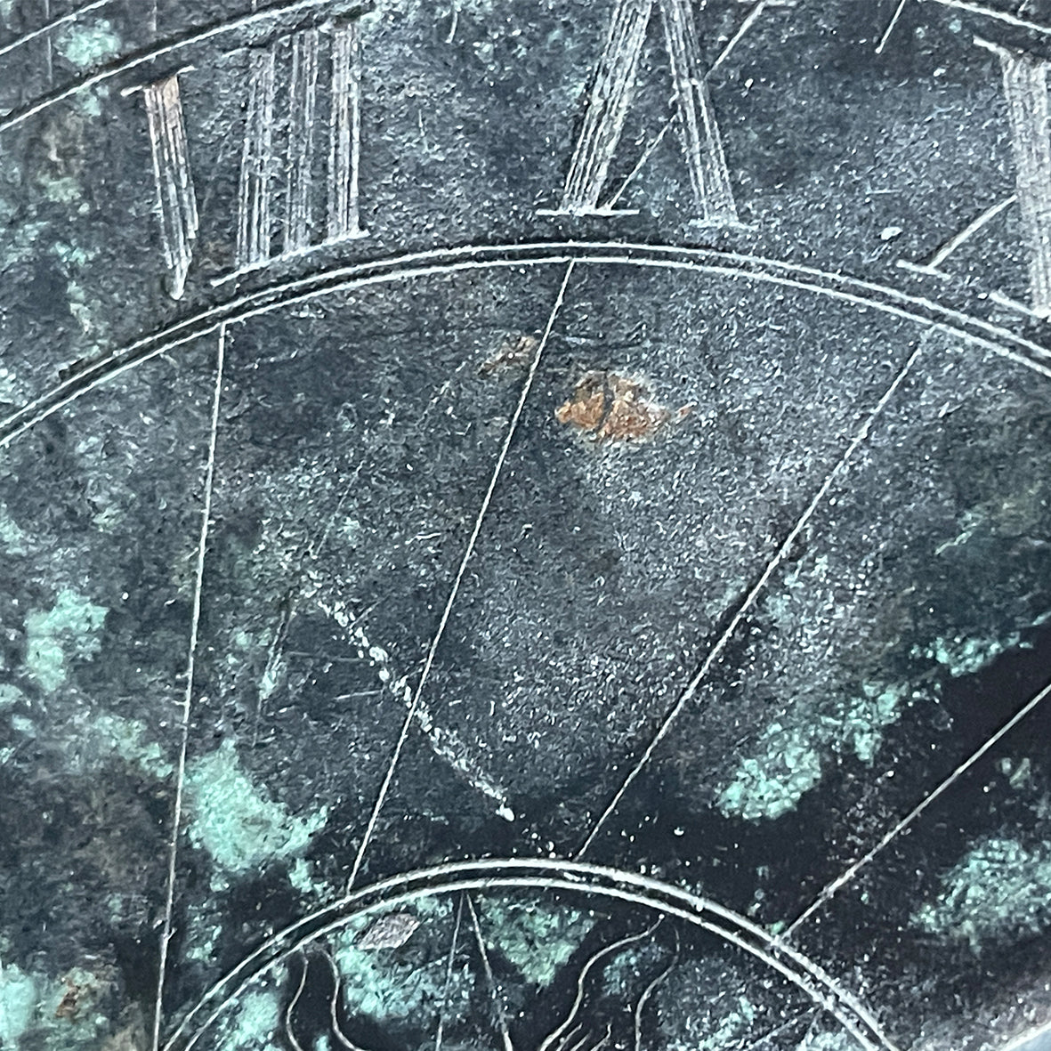 A late George III, Bronze Sun Dial inscribed with central compass points surrounded by roman numerals. Circa 1790 - SHOP NOW - www.intovintage.co.uk