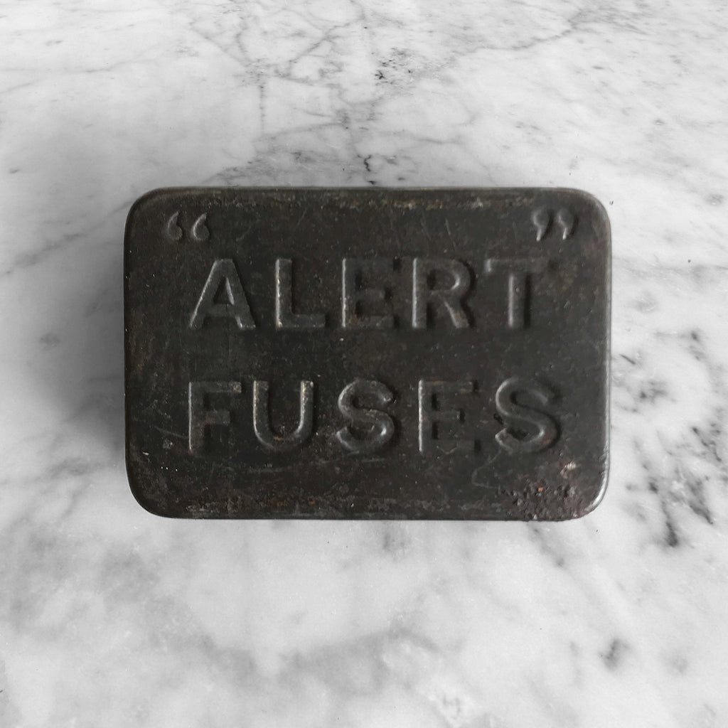 Nice little Alert Fuse Tin - SHOP NOW - www.intovintage.co.uk