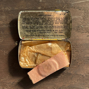 A vintage Amovon Toe Caps Tin from the 1930s with a great graphic to the front. Hinged lid and original contents. - SHOP NOW - www.intovintage.co.uk