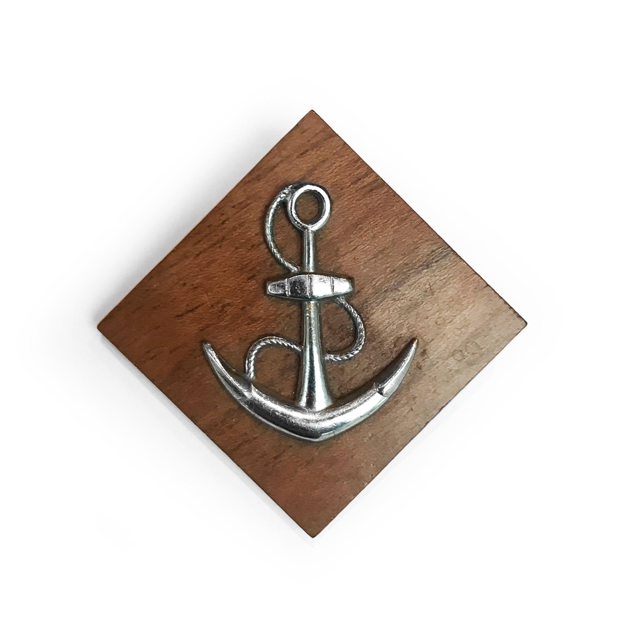 Cool vintage anchor brooch. SHOP NOW - www.intovintage.co.uk