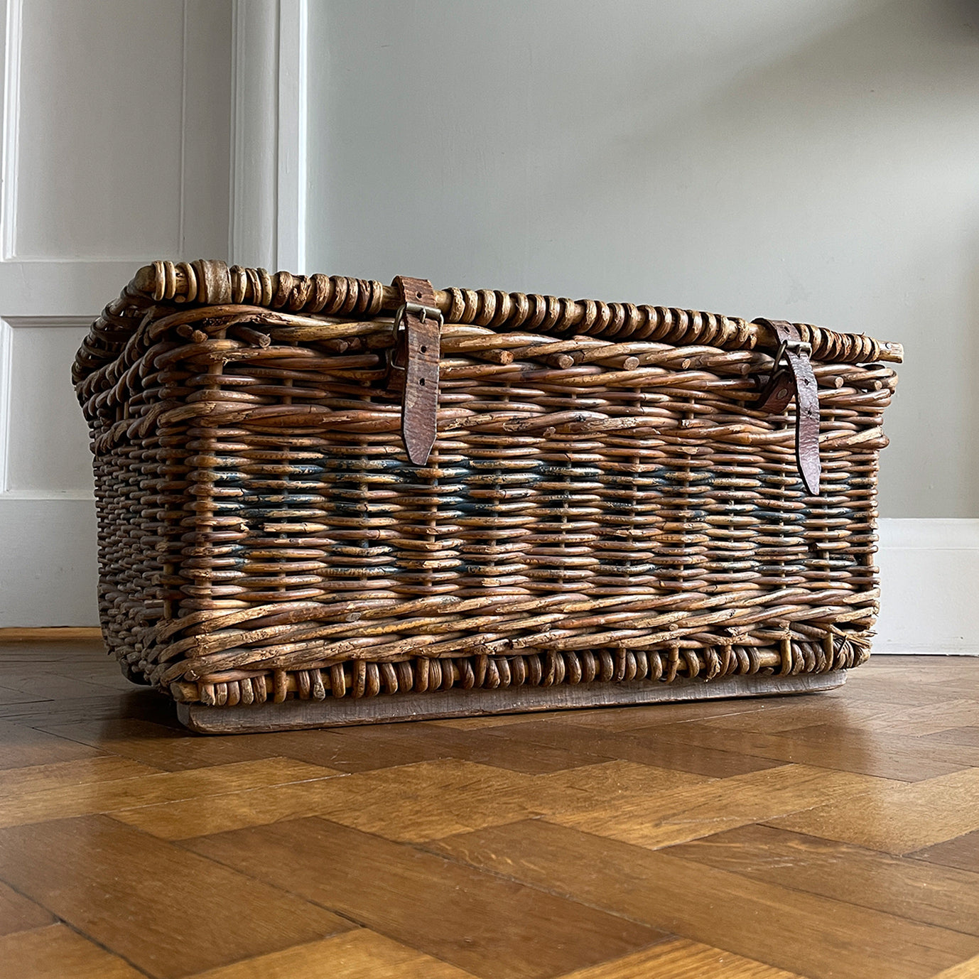 A good looking and practical Vintage Wicker Laundry Basket. This basket would have originally have been used in a commercial laundry Makes great storage in the house or perfect for a summer picnic! - SHOP NOW -www.intovintage.co.uk