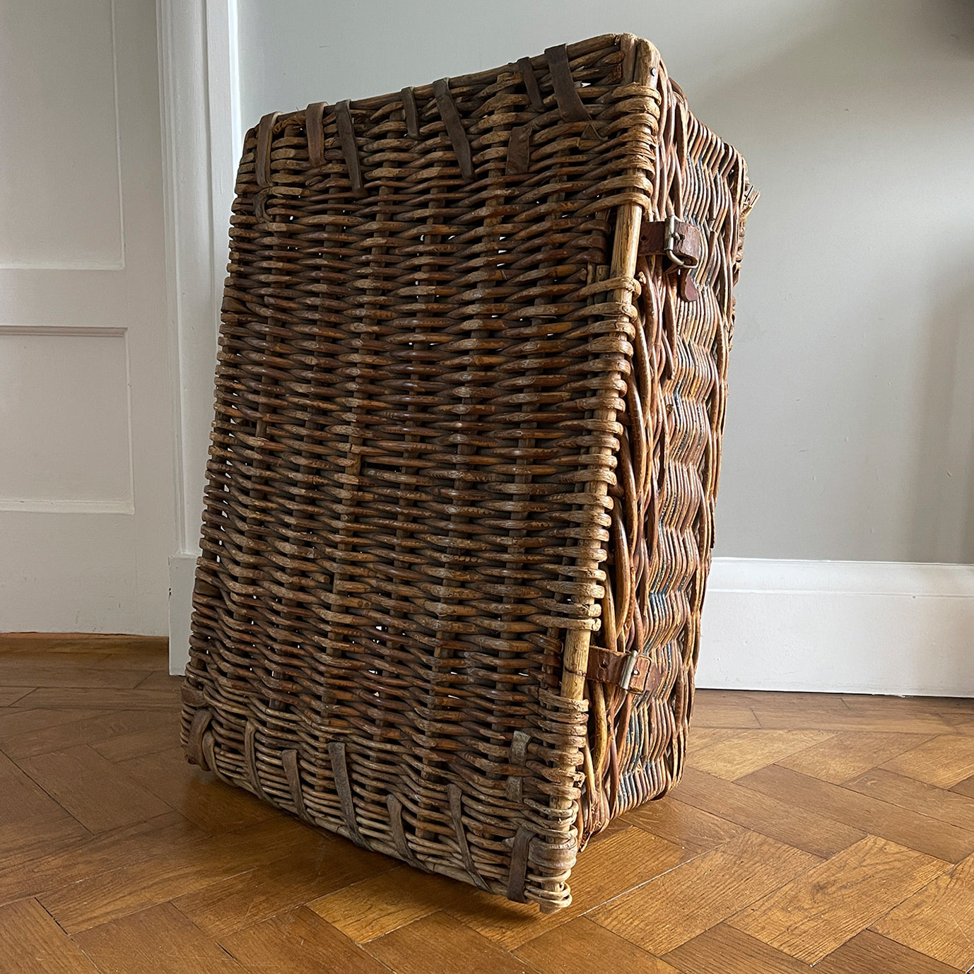 A good looking and practical Vintage Wicker Laundry Basket. This basket would have originally have been used in a commercial laundry Makes great storage in the house or perfect for a summer picnic! - SHOP NOW -www.intovintage.co.uk