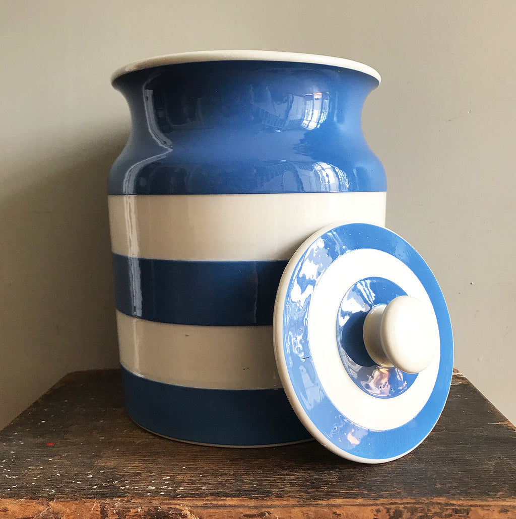 Large Vintage Blue & White Cornish Ware Jar in excellent condition. Nice and big to keep your biscuits or other condiments in. No chips or cracks, just perfect! - SHOP NOW - www.intovintage.co.uk