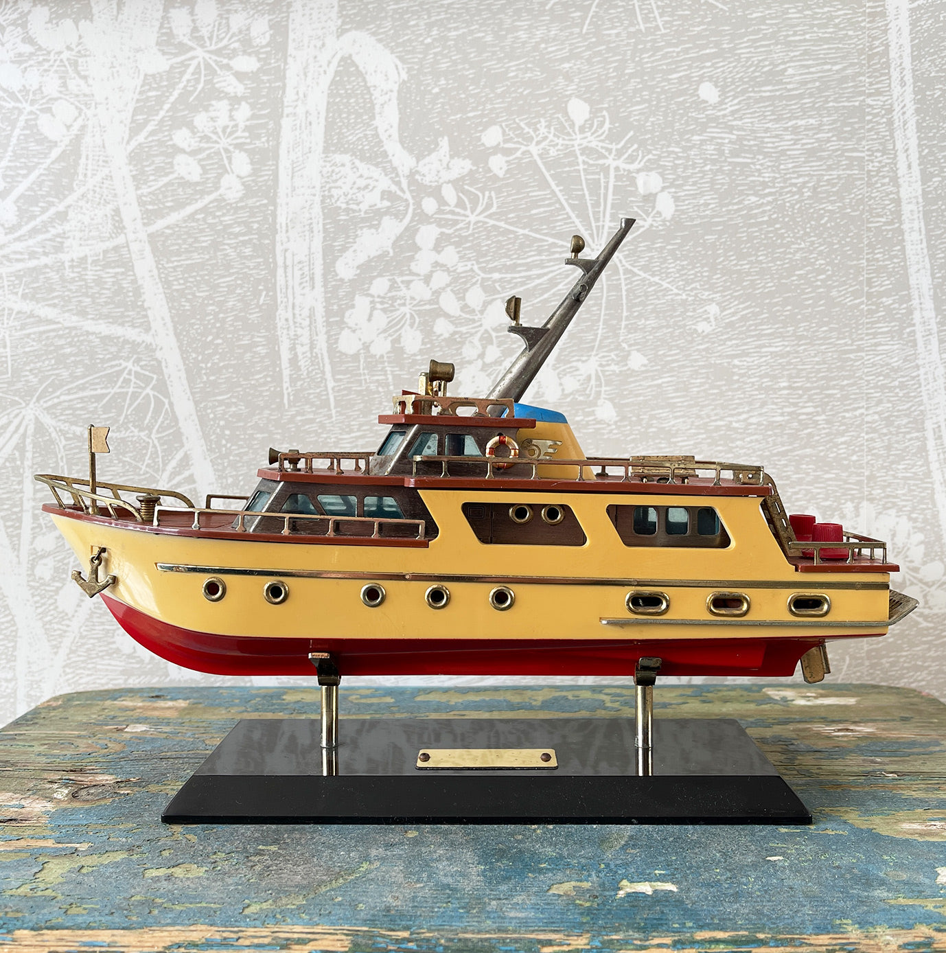Rare Vintage Japanese WACO Boat with built in transistor radio. Fantastic detail and a sound that takes you right back to your youth. Super cool! From the 1960's and in fantastic working condition - SHOP NOW - www.intovintage.co.uk