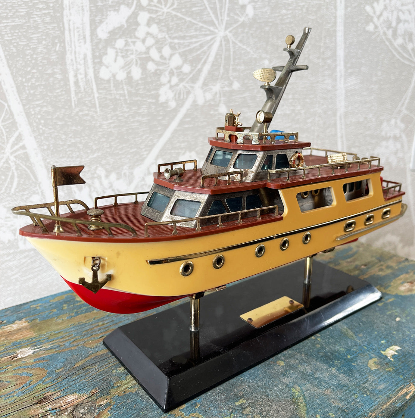 Rare Vintage Japanese WACO Boat with built in transistor radio. Fantastic detail and a sound that takes you right back to your youth. Super cool! From the 1960's and in fantastic working condition - SHOP NOW - www.intovintage.co.uk