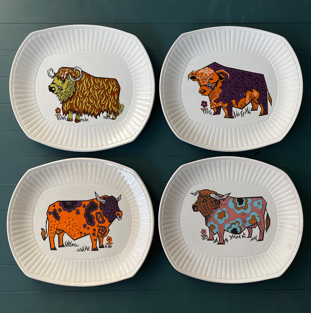 A set of funky 4 Vintage 1970's English Ironstone Pottery "Beefeater" Steak and Grill Plates - SHOP NOW - www.intovintage.co.uk