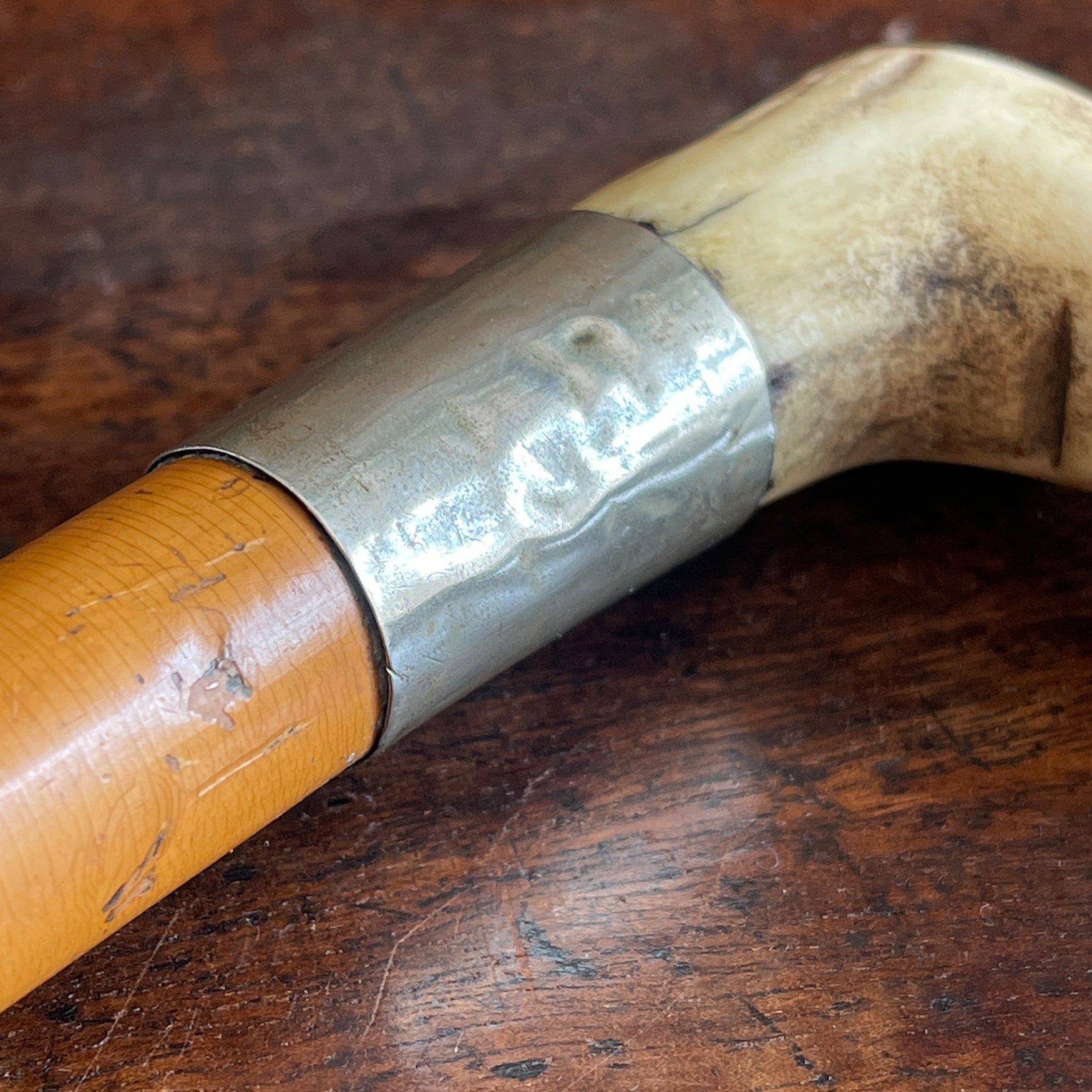 A Vintage Riding Crop. Horn handle with white metal cuff. Wooden shaft and a cord bound brown leather tongue. Great condition - SHOP NOW - www.intovintage.co.uk