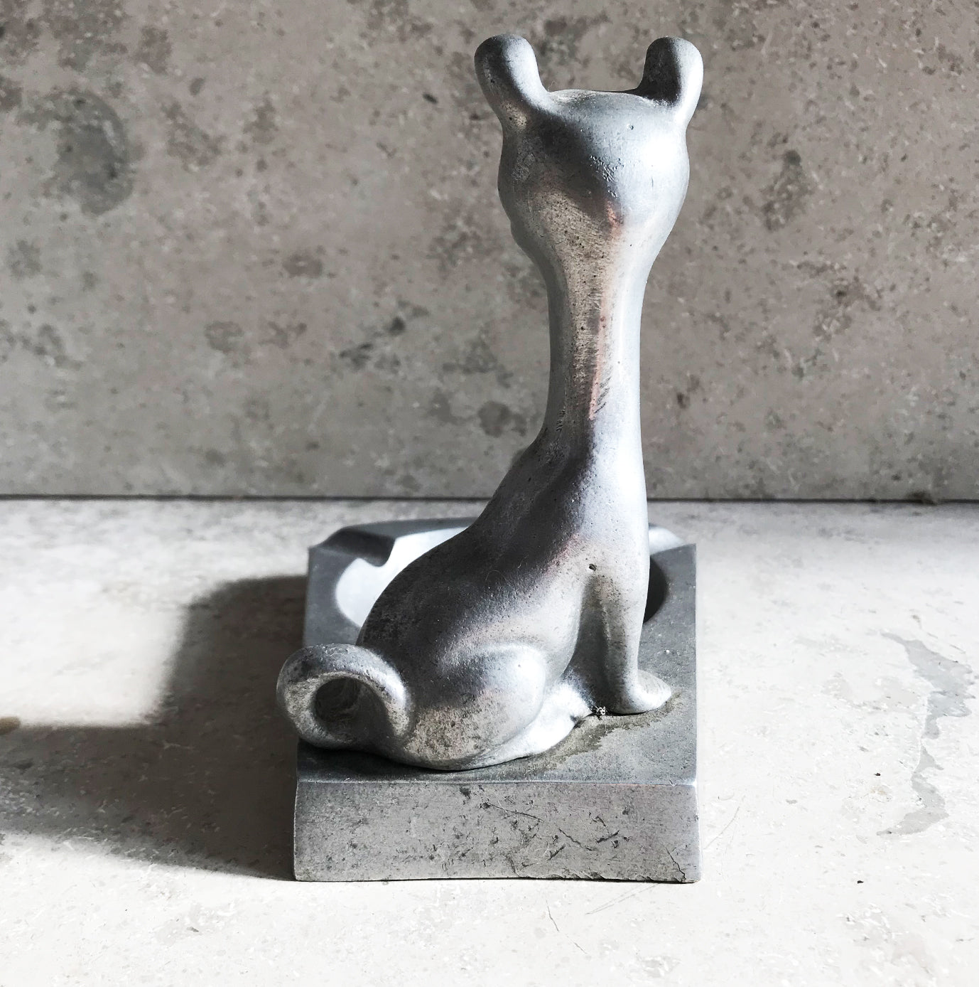 Cool vintage French Bulldog ashtray, probably from the 30's/40's. The pooch sits upright and proud on the edge of the bowl - SHOP NOW- www.intovintage.co.uk