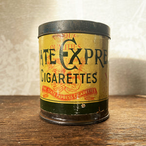 A scarce Ardath 'State Express No. 555' Round Cigarette Tin with fantastic period typography to the label and a pressed tin lid. - SHOP NOW - www.intovintage.co.uk