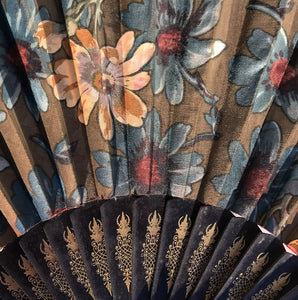 Beautiful, large vintage Victorian ladies fan. Covered in a beautiful silk flower pattern with brilliant red on the reverse - SHOP NOW - www.intovintage.co.uk