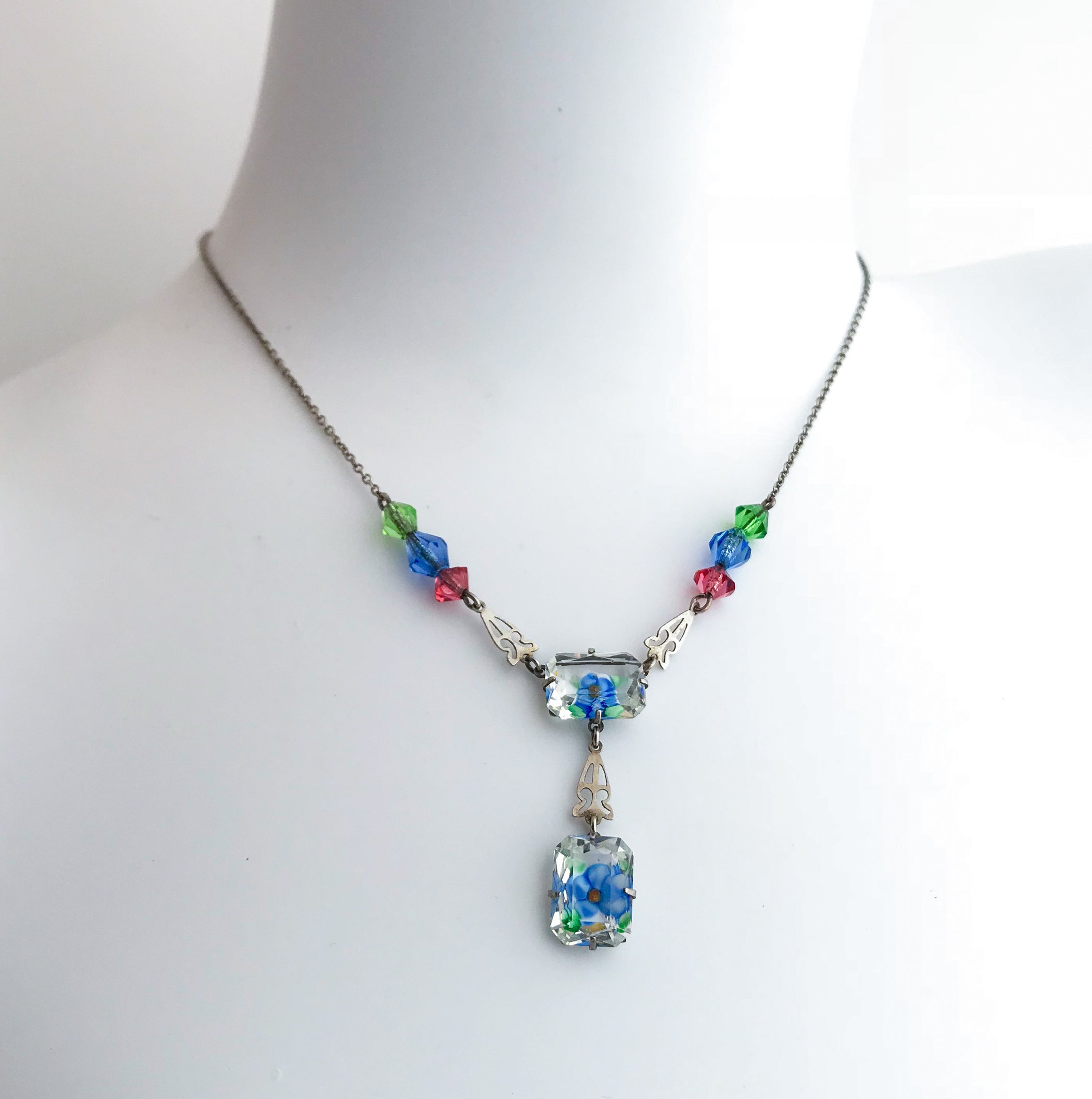 Vintage 1930's/1940's Necklace. Find this and other Vintage jewellery for sale at Intovintage.co.uk. Into Vintage