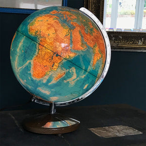 Cool Vintage Illuminated Columbus Globe by German company Paul Oestergaard of Berlin and Stuttgart - SHOP NOW - www.intovintage.co.uk
