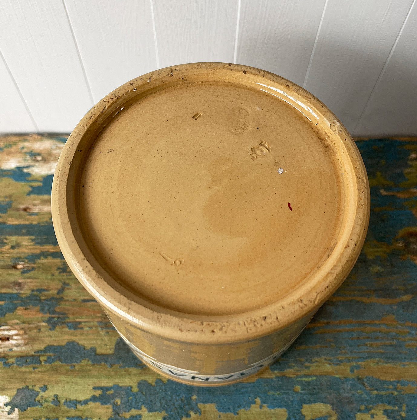An early 19th C Langley Stoneware Storage Sultana Jar. Good looking and practical for the kitchen - SHOP NOW - www.intovintage.co.uk