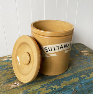 An early 19th C Langley Stoneware Storage Sultana Jar. Good looking and practical for the kitchen - SHOP NOW - www.intovintage.co.uk