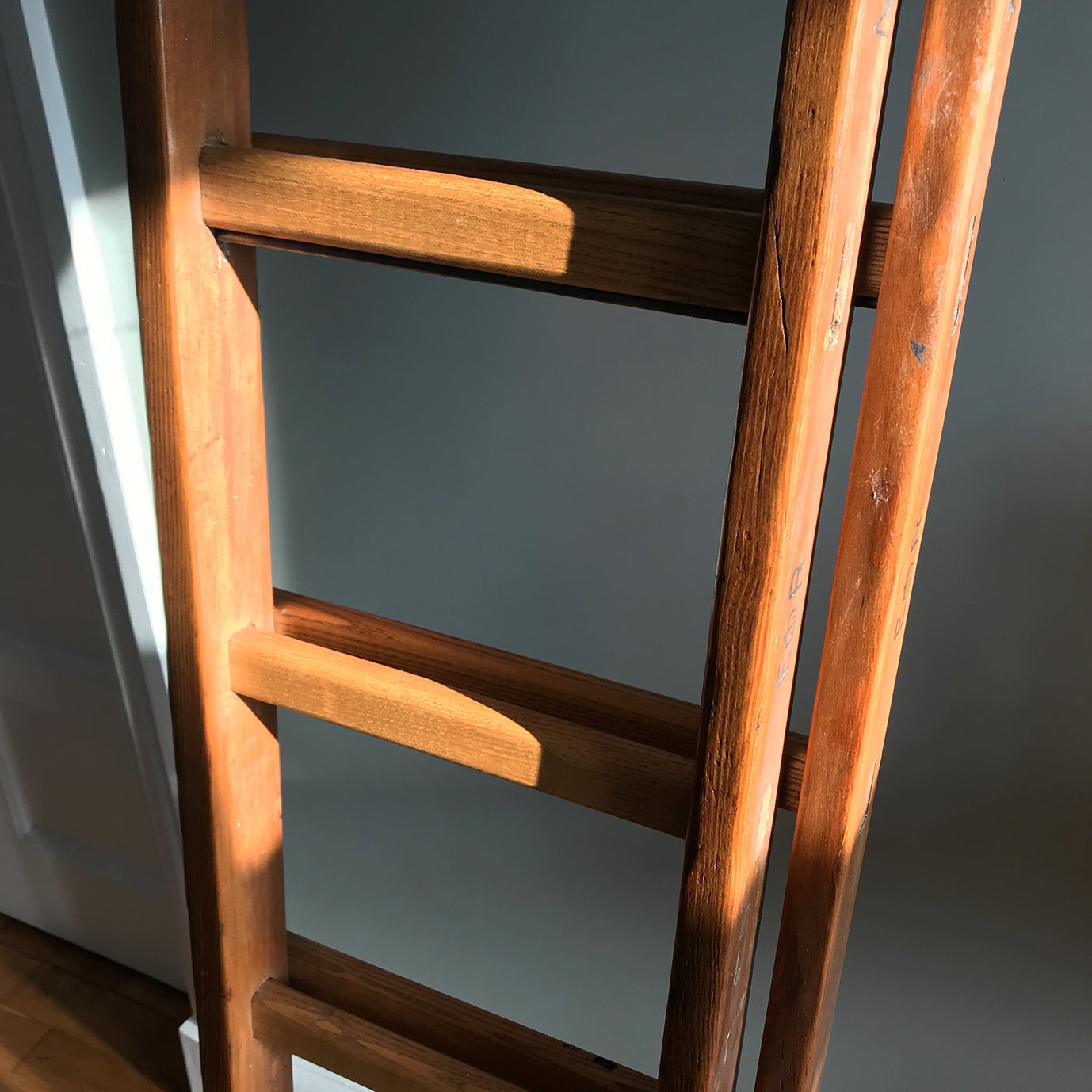 Vintage Army extendable Wooden Ladder - SHOP NOW - www.intovintage.co.uk 