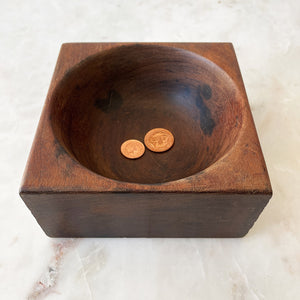 An Antique Mahogany Money Bowl. Good convenient size. Beautifully turned and very tactile. Ideal for keeping your spare change in or other bits and bobs. These trays were made to be used by shop keeps and market traders in the late 19th and early 20th century - SHOP NOW - www.intovintage.co.uk
