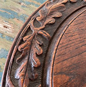 A beautifully deep carved Antique Oak Breadboard with pretty oak leaf detail to the edge. Signed to the back. In excellent condition and still nice and flat with no warping - SHOP NOW - www.intovintage.co.uk