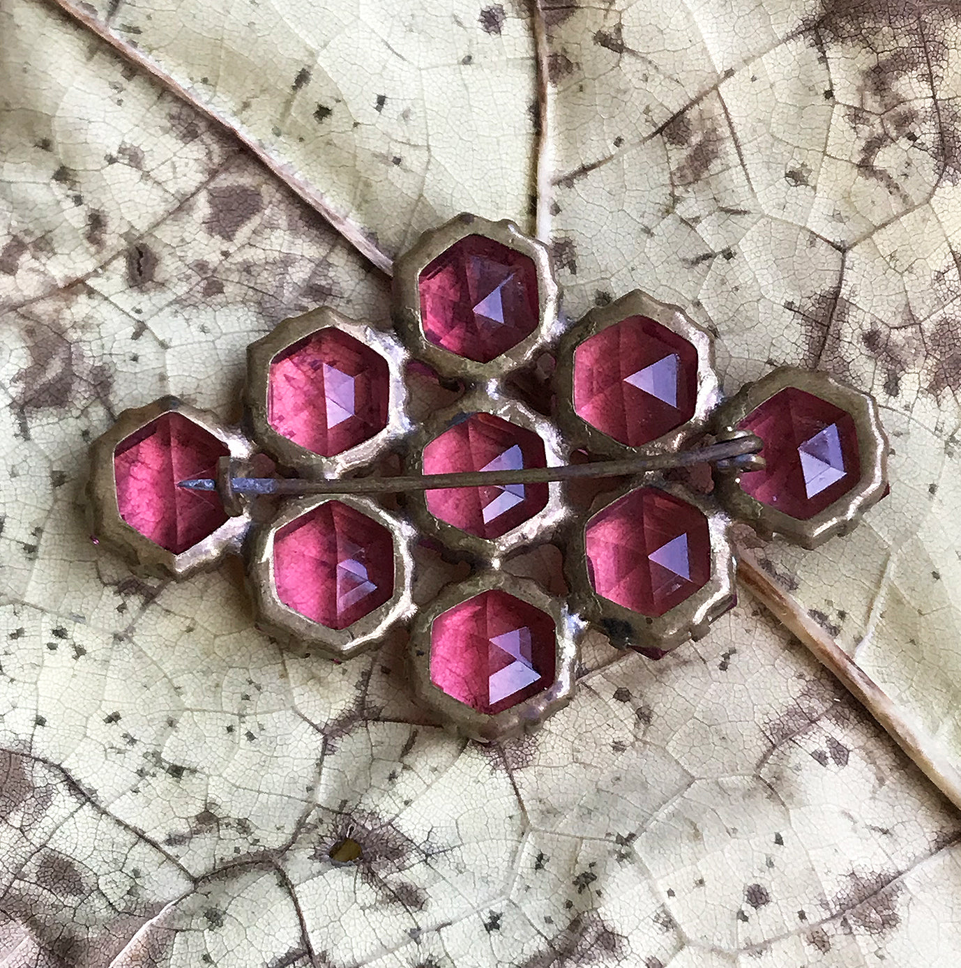 Excellent quality Edwardian Brooch with with nine faceted pink glass stones - SHOP NOW - www.intovintage.co.uk