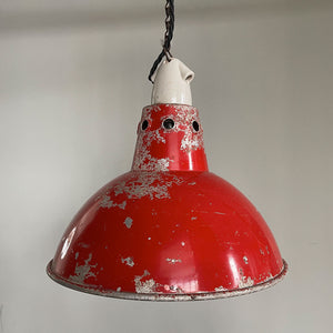 There's a fantastic Patina on this Vintage Red Industrial Shade. The red colour really pops and with the surface metal corrosion to the paint makes it a great fitting to juxtapose against a modern clean setting - SHOP NOW - www.intovintage.co.uk