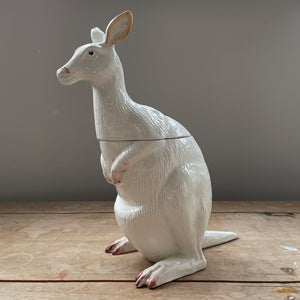 A well modeled ceramic Kangaroo has a removable head so you can keep biscuits or other bits and bobs inside. Made by Mancem of Italy - SHOP NOW - www.intovintage.co.uk