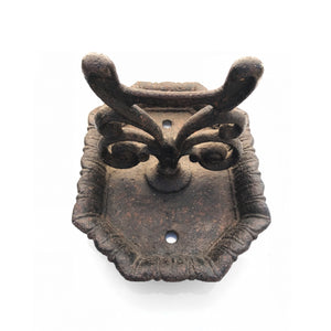 Very nice, Victorian, solid cast iron boot scraper. Can be secured via the holes in the base plate or left free standing. Would add a touch of class to any exterior doorway, be it a front door or a boot room/garden door way - SHOP NOW - www.intovintage.co.uk