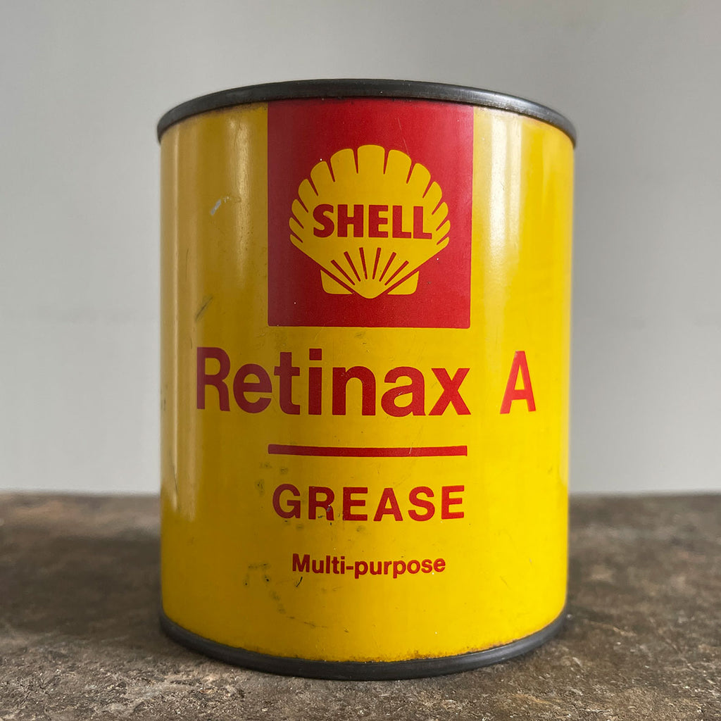 A good looking Vintage Shell Retinax A Grease Tin. Great simple graphics - SHOP NOW - www.intovintage.co.uk