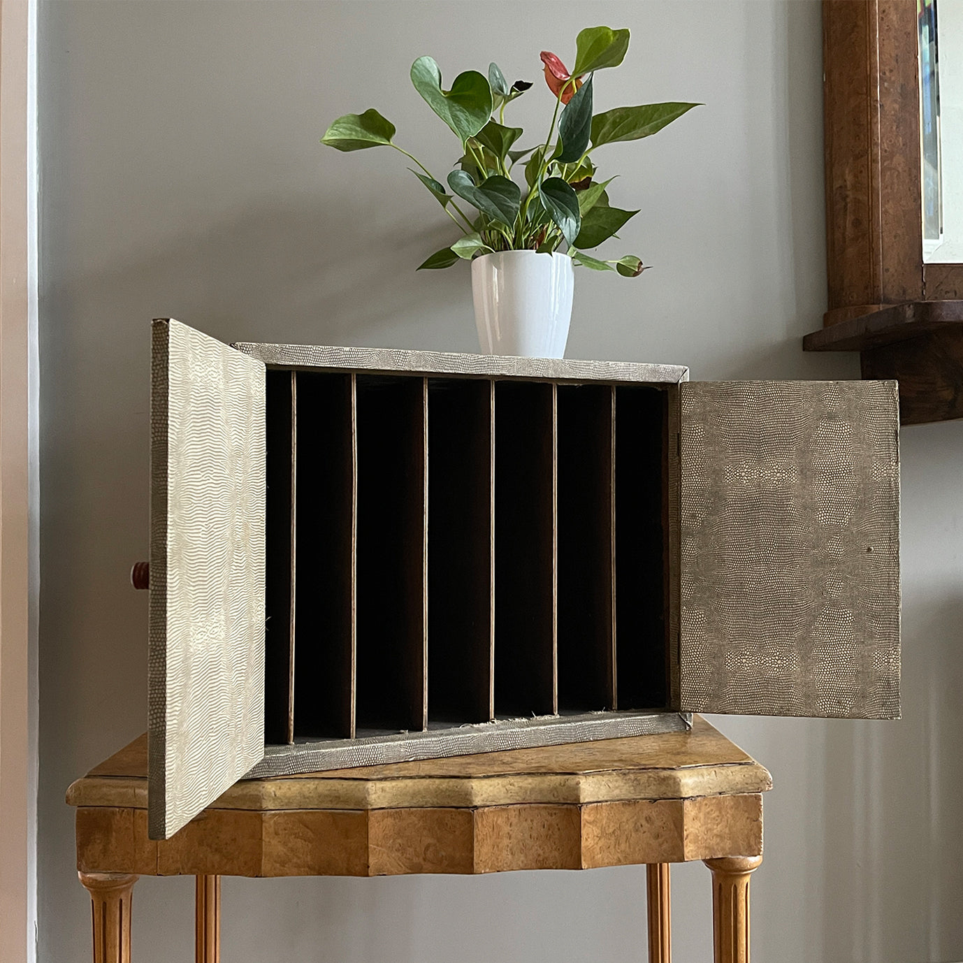 A rather good looking and very practical cabinet. The outer finish is of an original snakeskin paper which has achieved a wonderful tone of the years. Two pretty little original bakelite handles to the front doors with the inside having seven vertical compartments ideal for letters and correspondence - SHOP NOW - www.intovintage.co.uk