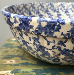 Large & beautiful Blue & White Sponge ware Mixing Bowl with a scolloped edge to the outside - SHOP NOW - www.intovintage.co.uk
