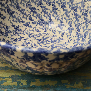 Large & beautiful Blue & White Sponge ware Mixing Bowl with a scolloped edge to the outside - SHOP NOW - www.intovintage.co.uk