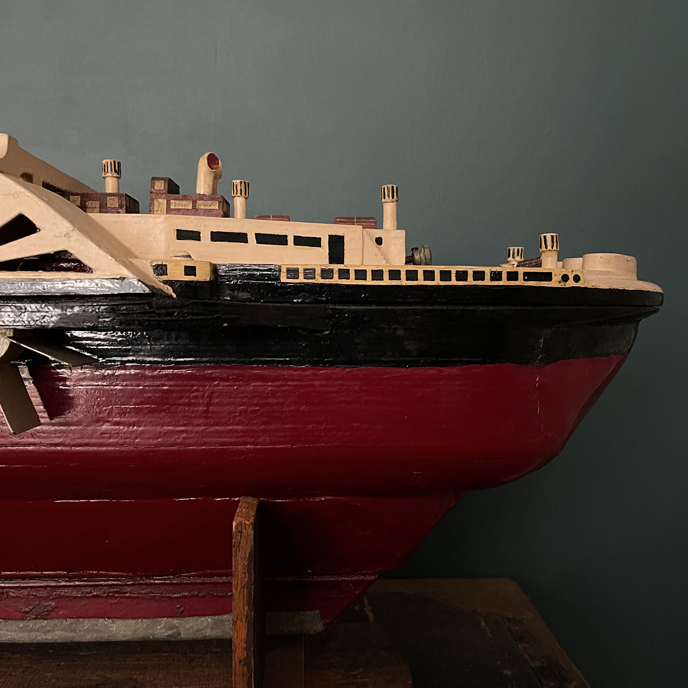 A wonderful large naive scratch built model of The Royal Eagle steam ship with an internal clockwork mechanism that drives the paddles. Comes with its original winder and handle that you clip on to make it easier to carry - SHOP NOW - www.intovintage.co.uk