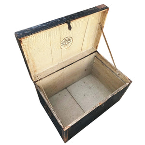 Vintage Shabby Old Trunk. Find this and other Beautiful Vintage items for you home at Intovintage.co.uk