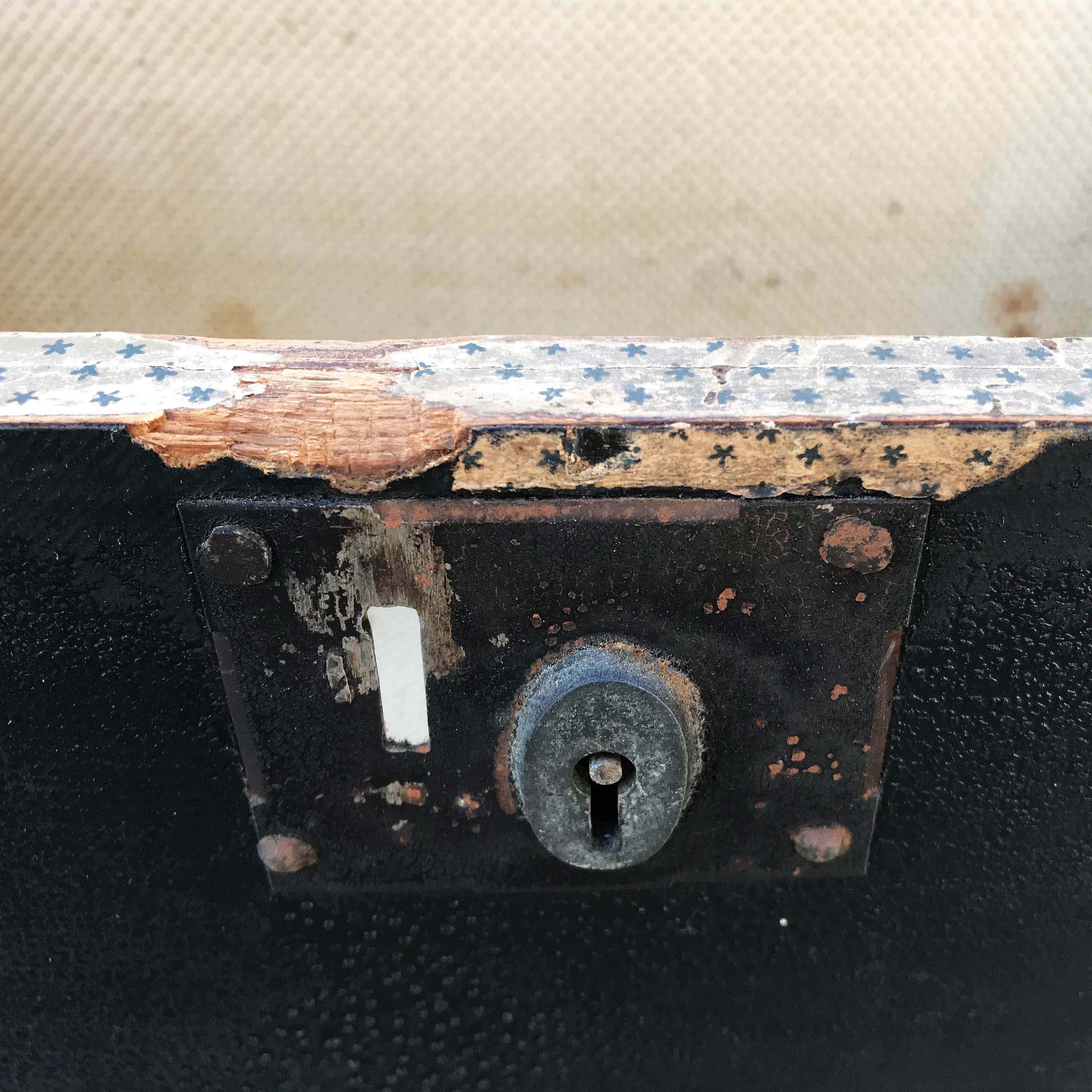 Vintage Shabby Old Trunk. Find this and other Beautiful Vintage items for you home at Intovintage.co.uk